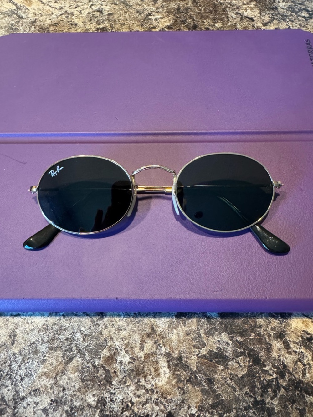 Ray-Ban Round Metal Sunglasses in Black and Gold